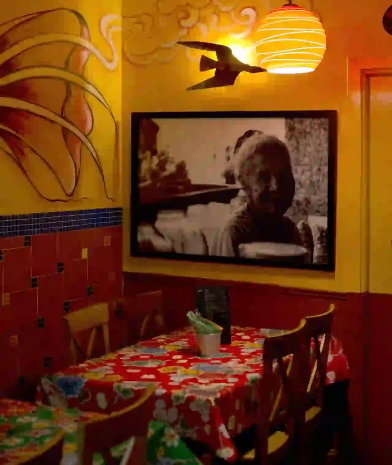 interior del bar La Buga del Lobo en Lavapiés